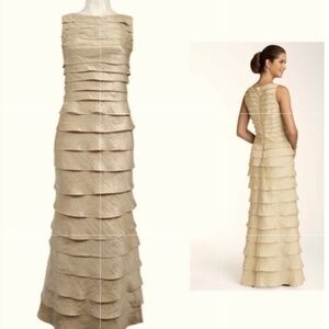Adrianna Papell Gold Tiered Ruffle Sleeveless Formal Gown Size 6
